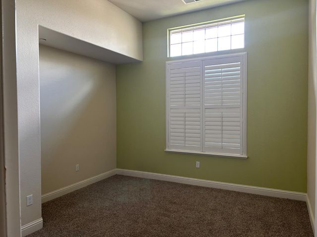 2877 23rd Court, Kingsburg, CA 93631