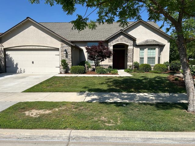 2877 23rd Court, Kingsburg, CA 93631