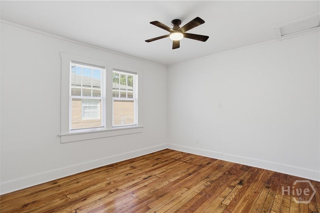 Image 27 of property listing at 49 Saint Johns Avenue, Savannah, GA 31404