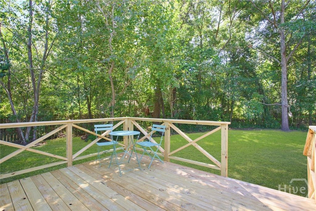 Image 31 of property listing at 49 Saint Johns Avenue, Savannah, GA 31404