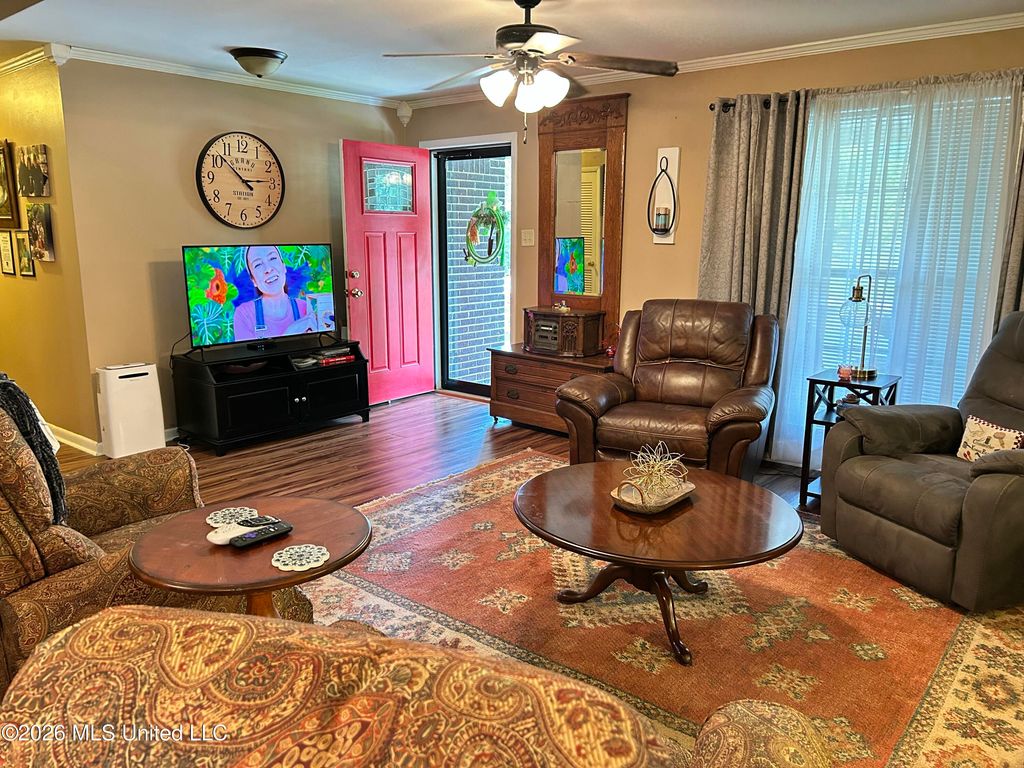 5061 Mississippi 310, Crenshaw, MS 38621 — photo 5