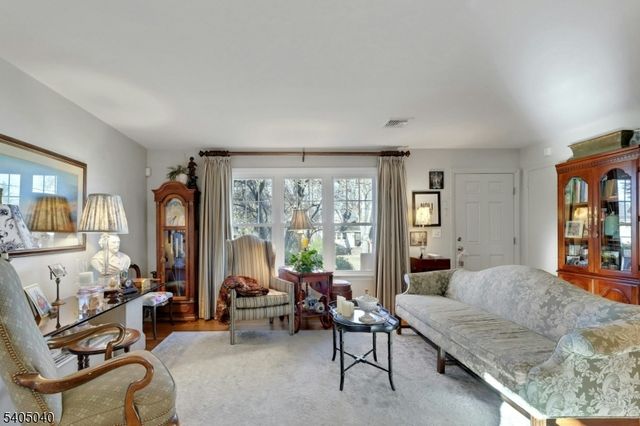 28 Kingston Rd, Wayne Twp., NJ 07470