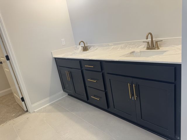 127 Dahlia Dr, La Vergne, TN 37086