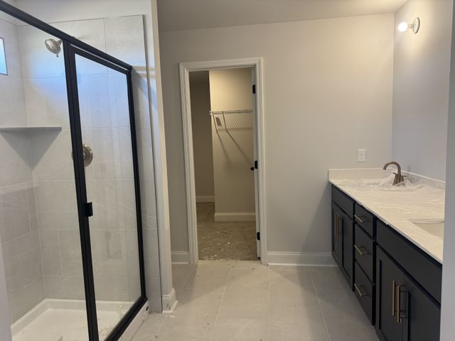 127 Dahlia Dr, La Vergne, TN 37086