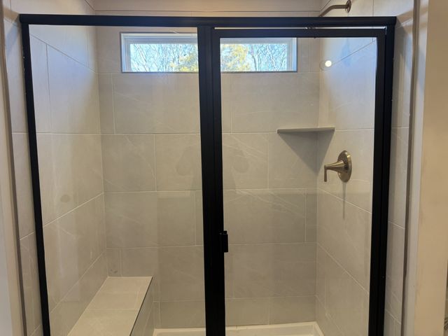 127 Dahlia Dr, La Vergne, TN 37086