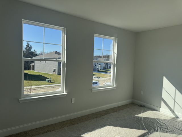 127 Dahlia Dr, La Vergne, TN 37086