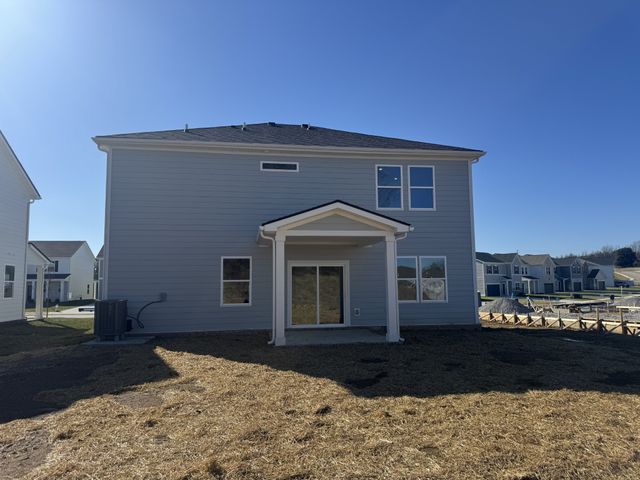 127 Dahlia Dr, La Vergne, TN 37086