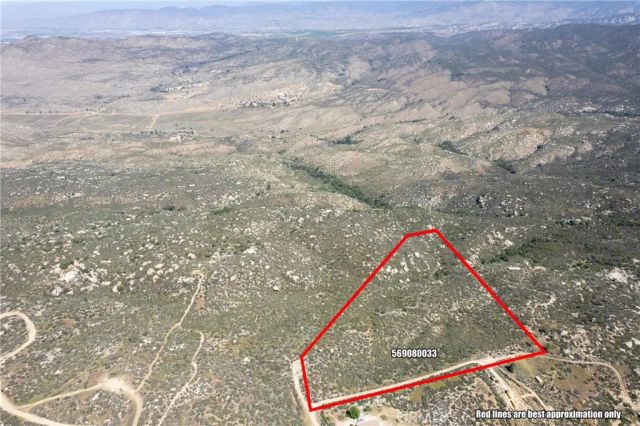 2 Oak Drive, Hemet, CA 92544