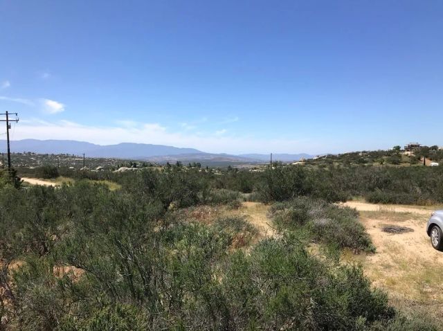 2 Oak Drive, Hemet, CA 92544