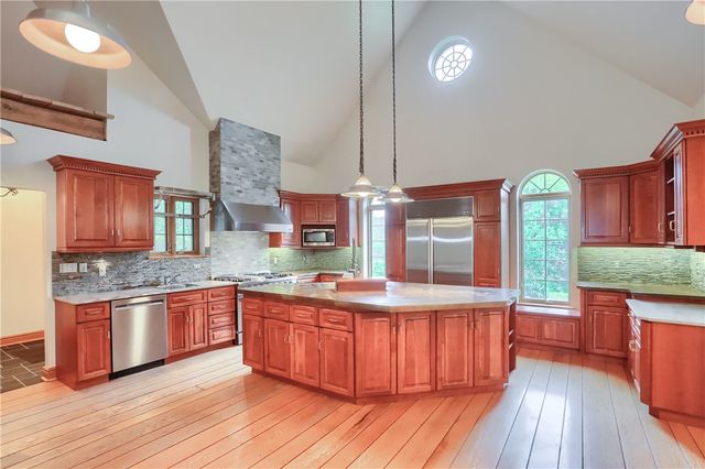 113 Whistle Pig Ln, Marshall, PA 16046
