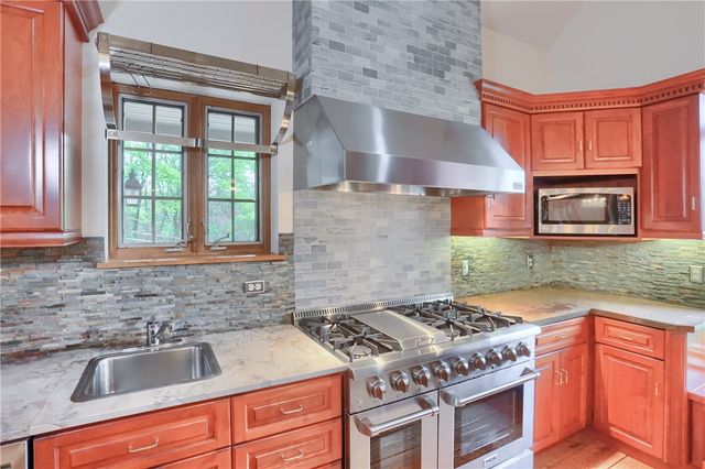 113 Whistle Pig Ln, Marshall, PA 16046
