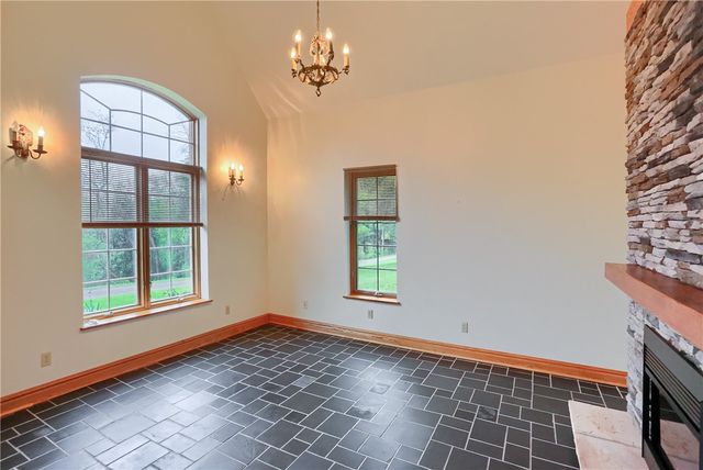 113 Whistle Pig Ln, Marshall, PA 16046