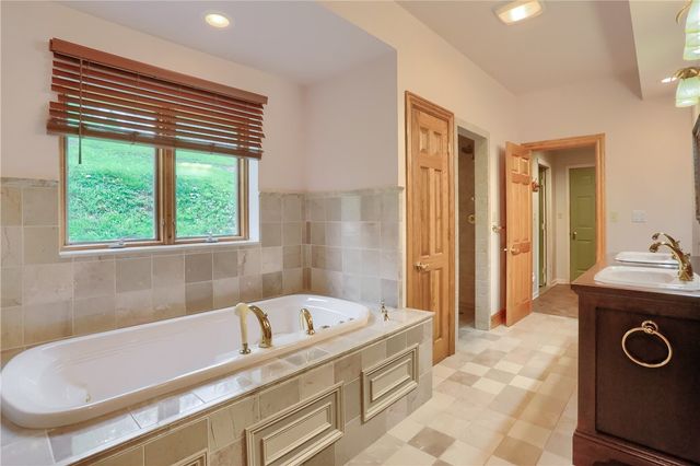 113 Whistle Pig Ln, Marshall, PA 16046