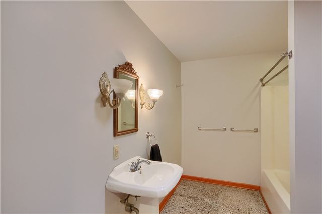 113 Whistle Pig Ln, Marshall, PA 16046