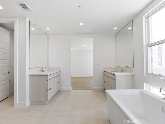 125 Apron, Irvine, CA 92618