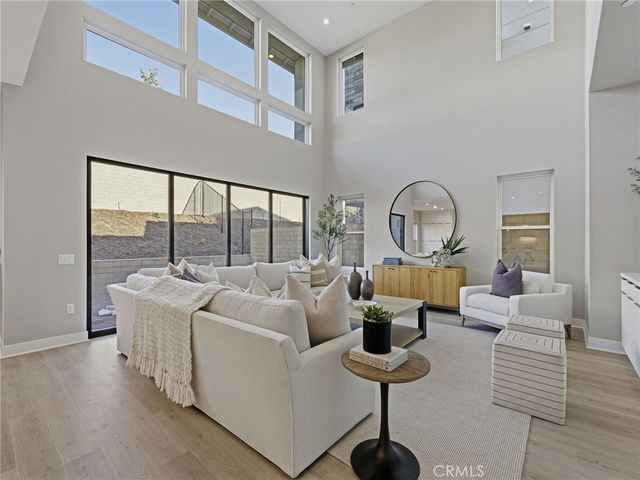 125 Apron, Irvine, CA 92618
