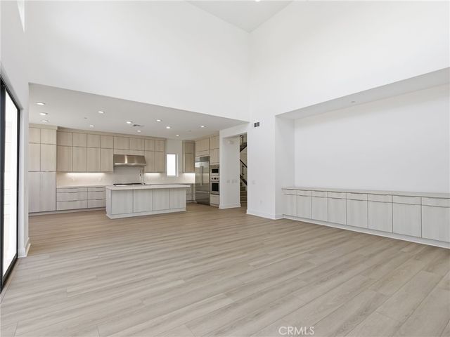 125 Apron, Irvine, CA 92618