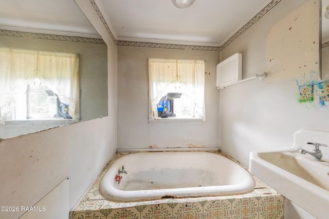 1409 E Willow Street, Lafayette, LA 70501
