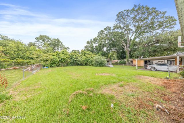 1409 E Willow Street, Lafayette, LA 70501
