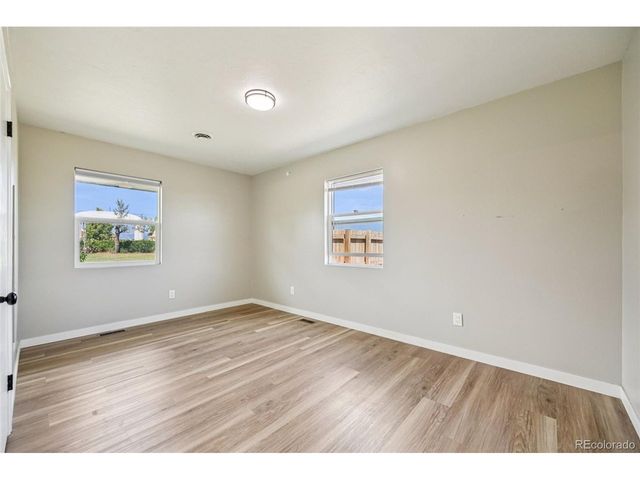 10690 Dover St, Broomfield, CO 80021