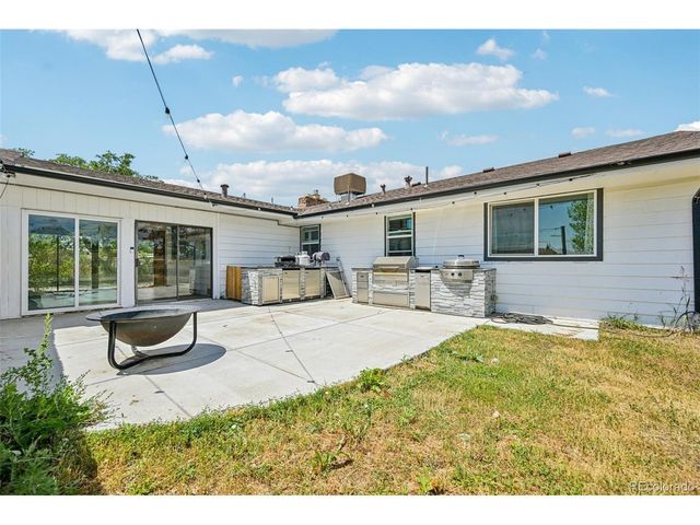 10690 Dover St, Broomfield, CO 80021