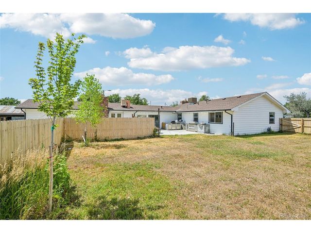 10690 Dover St, Broomfield, CO 80021