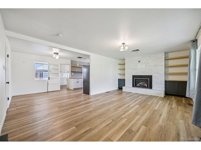 10690 Dover St, Broomfield, CO 80021