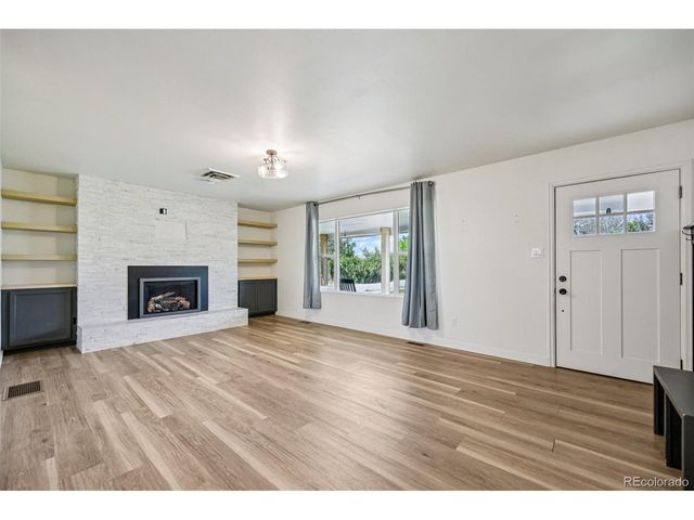 10690 Dover St, Broomfield, CO 80021