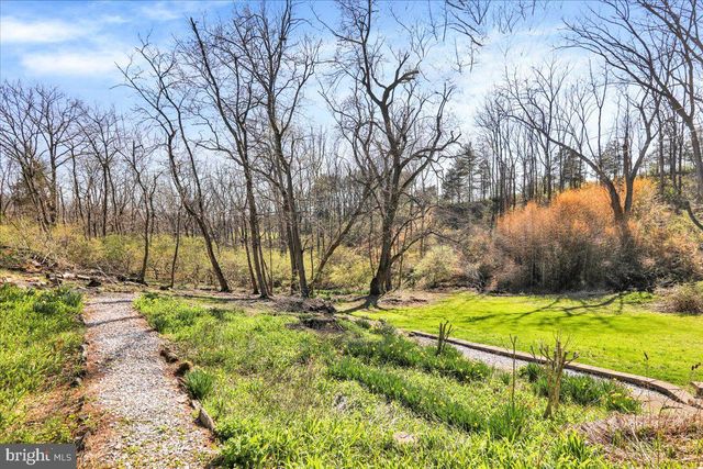 166 ARBORETUM RD, Bernville, PA 19506