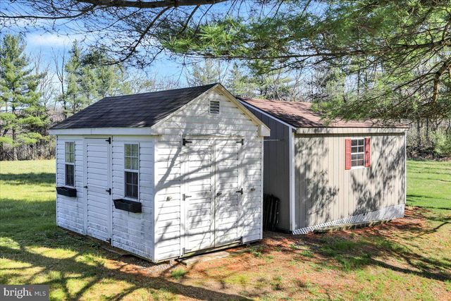 166 ARBORETUM RD, Bernville, PA 19506