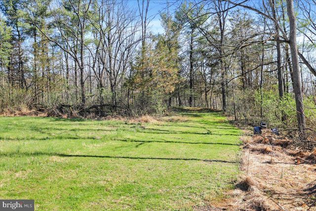 166 ARBORETUM RD, Bernville, PA 19506