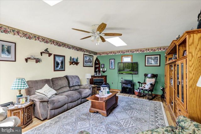 166 ARBORETUM RD, Bernville, PA 19506