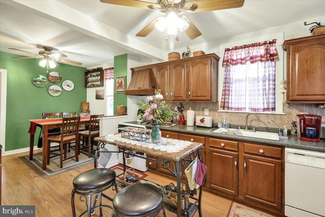 166 ARBORETUM RD, Bernville, PA 19506