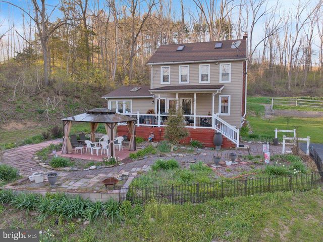 166 ARBORETUM RD, Bernville, PA 19506