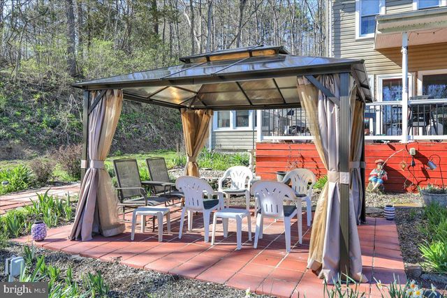 166 ARBORETUM RD, Bernville, PA 19506