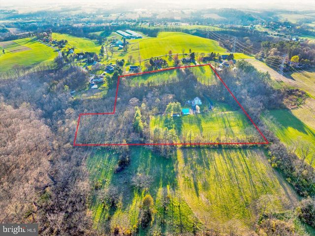166 ARBORETUM RD, Bernville, PA 19506