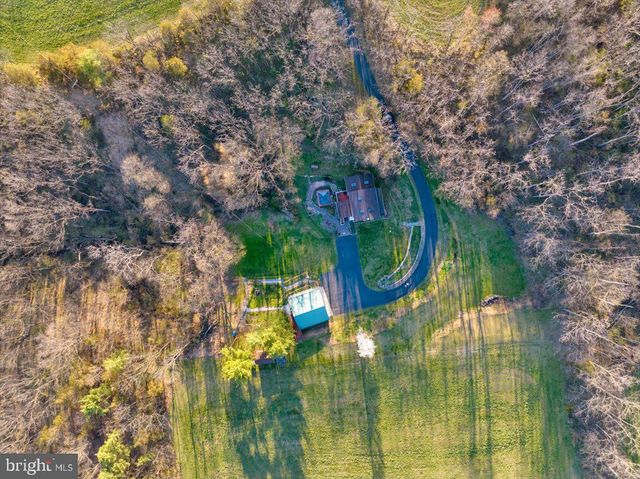166 ARBORETUM RD, Bernville, PA 19506