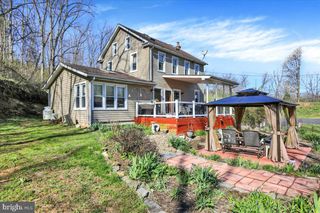 166 ARBORETUM RD, Bernville, PA 19506