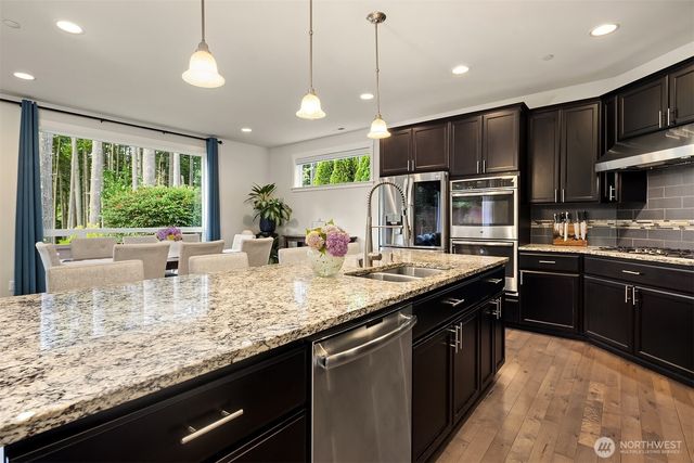 5529 165th Place SW, Lynnwood, WA 98037