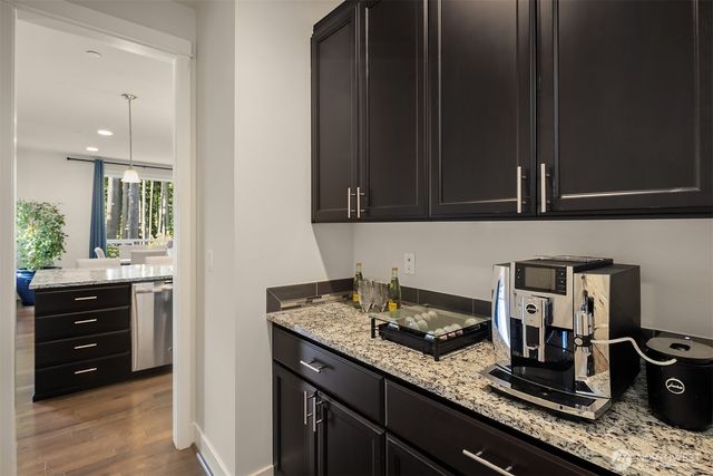 5529 165th Place SW, Lynnwood, WA 98037