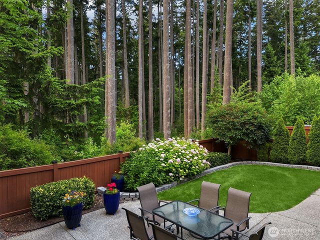 5529 165th Place SW, Lynnwood, WA 98037