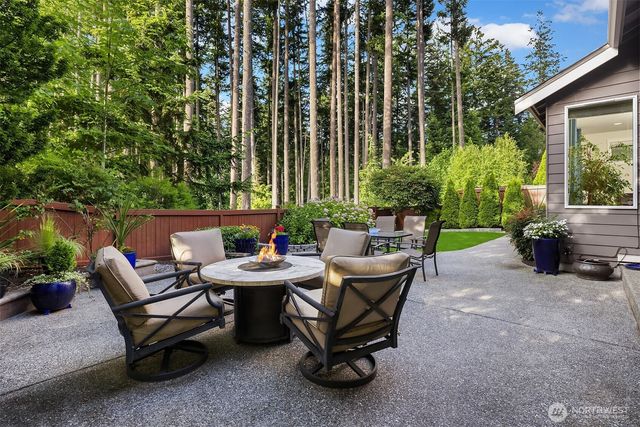 5529 165th Place SW, Lynnwood, WA 98037
