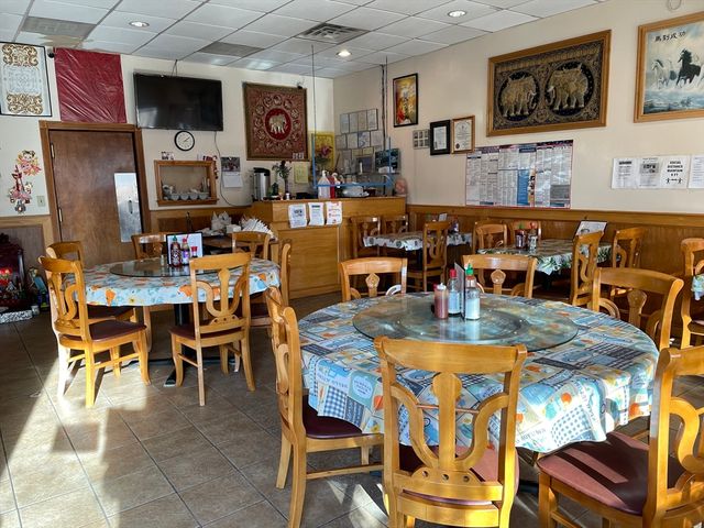 153 Liberty St, Lowell, MA 01851