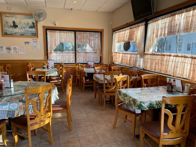 153 Liberty St, Lowell, MA 01851
