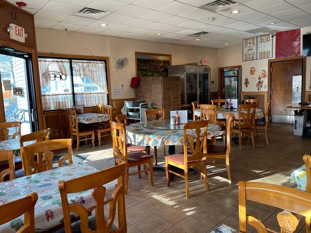 153 Liberty St, Lowell, MA 01851