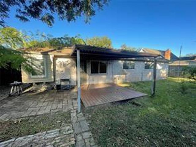 11918 Kirknoll Drive, Houston, TX 77089