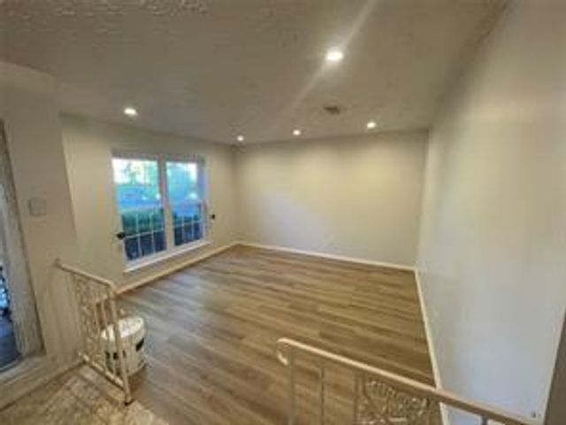 11918 Kirknoll Drive, Houston, TX 77089