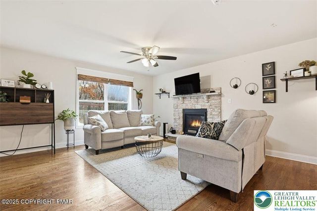 1005 McKinley Way, East Stroudsburg, PA 18301