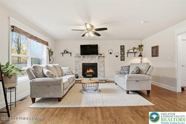 1005 McKinley Way, East Stroudsburg, PA 18301