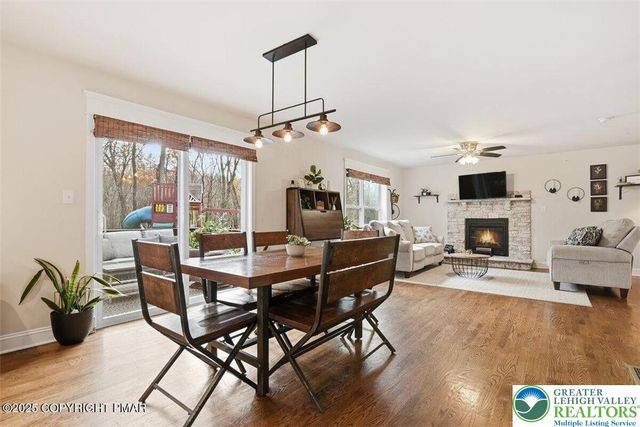 1005 McKinley Way, East Stroudsburg, PA 18301